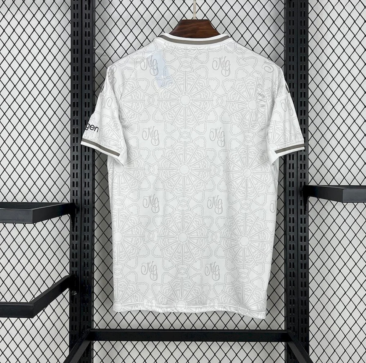 Nottingham Forest 2025/26 Extérieur