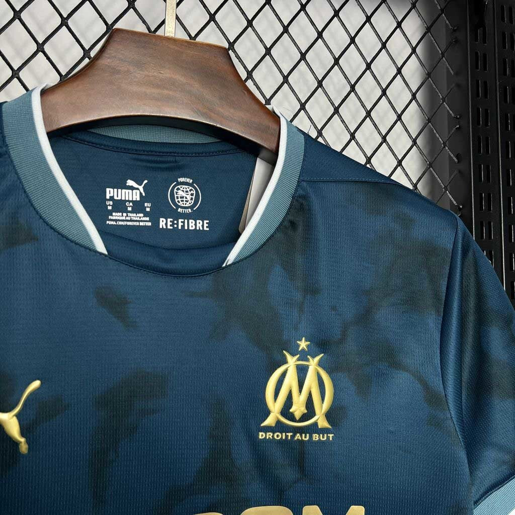 24-25 Marseille Away