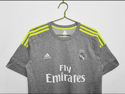 Real Madrid 2015/16 Extérieur