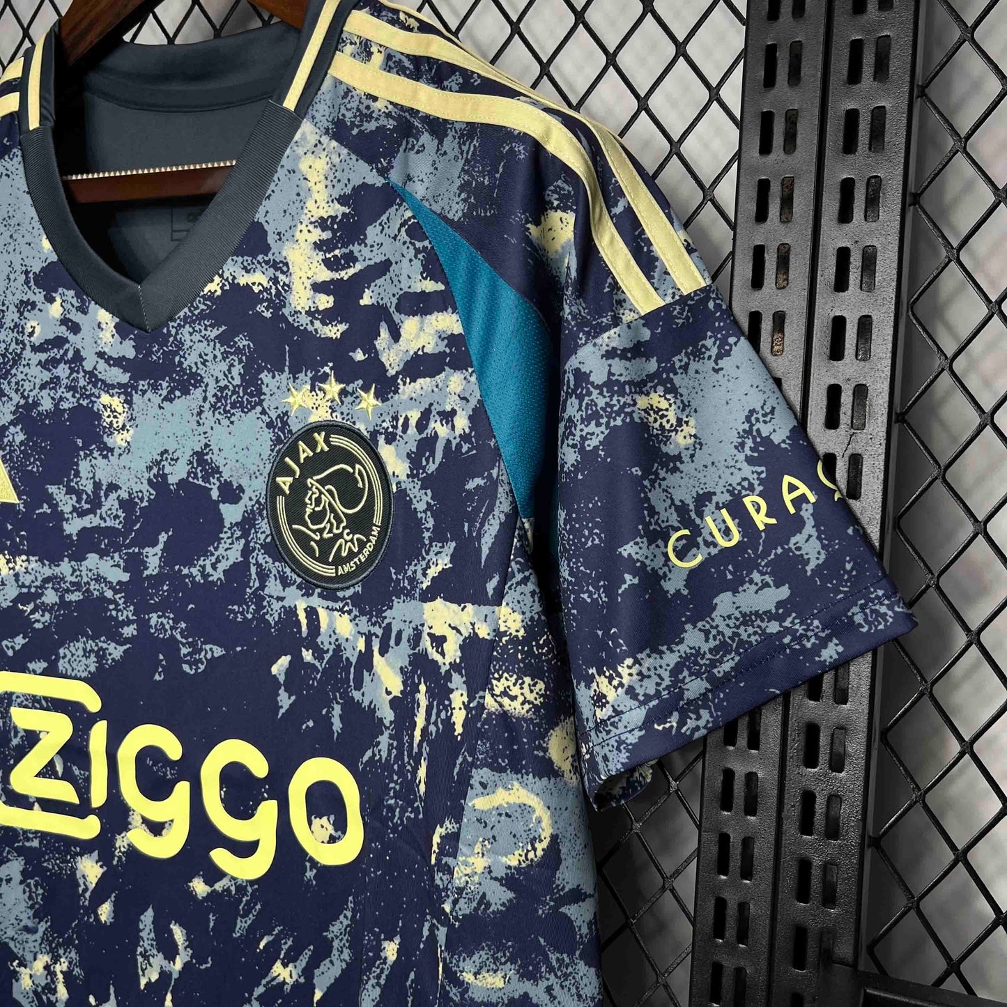 24-25 Ajax Away