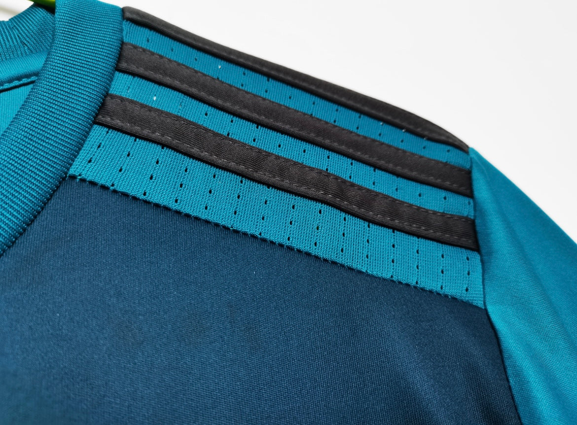 Real Madrid 2017/18 Extérieur