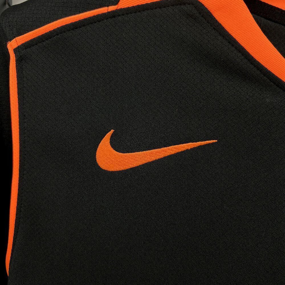 25-26 Corinthians Third Away