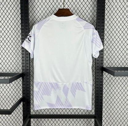 Manchester United 2025/26 Extérieur