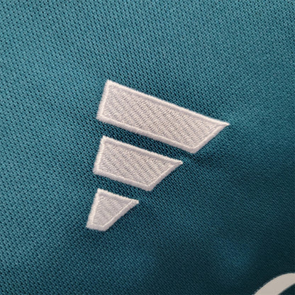 23-24 Arsenal third away