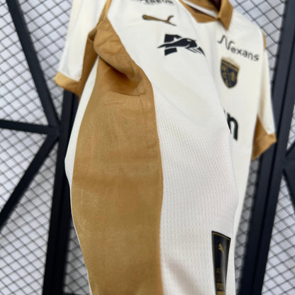 25-26 Lens Third Away