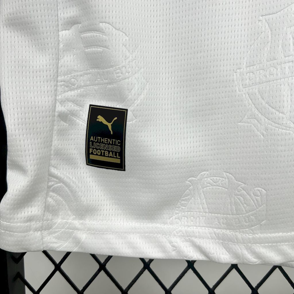 25-26 Marseille Home