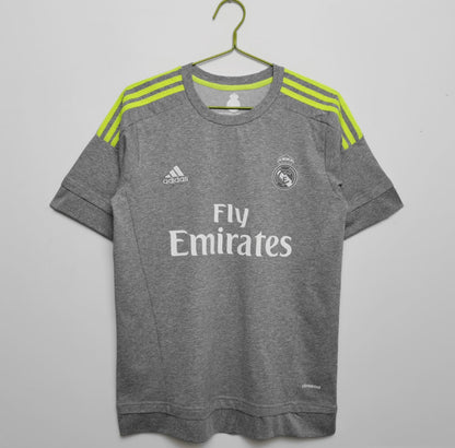 Real Madrid 2015/16 Extérieur