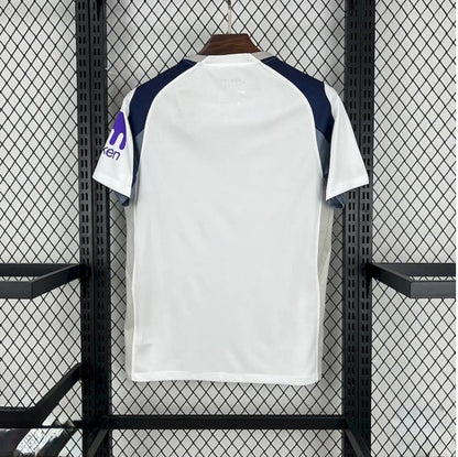 Tottenham 2025/26 Domicile