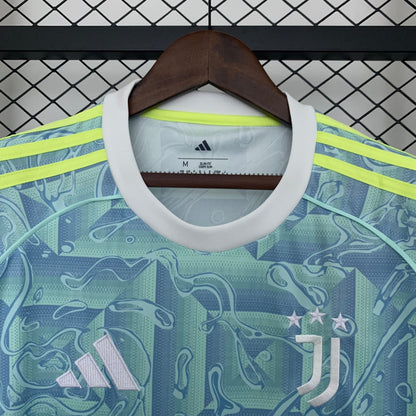 25-26 Juventus Away