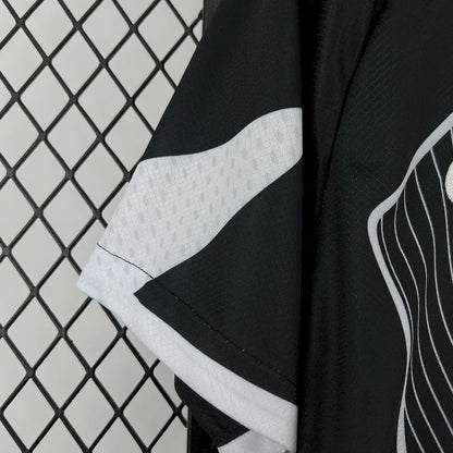 25-26 Barcelone Black Special