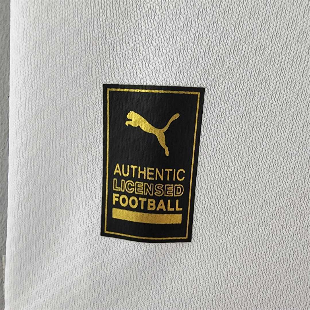 22-23 Marseille home